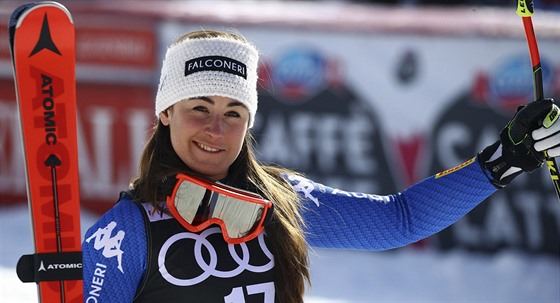 Italská lyaka Sofia Goggiaová ovládla v Aare poslední superobí slalom v...