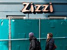 Salisbury. Restaurace Zizi, ped kterou byl nalezen Sergej Skripal s dcerou...