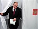 Nejvtí favorit na vítze voleb, souasný ruský prezident Vladimir Putin...