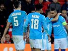 Fotbalisté Marseille po vsteleném gólu do sít Athleticu Bilbao v utkání...