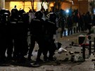 Policisté drí pozice bhem násilností v ulicích Madridu
