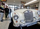 Výstava ijeme Mercedes Benz v brnnské galerii Vakovka pedvádí 23 aut z více...