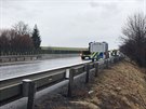 Při vážné dopravní nehodě na 10. kilometru dálnice D7 ve směru z Prahy na Slaný...