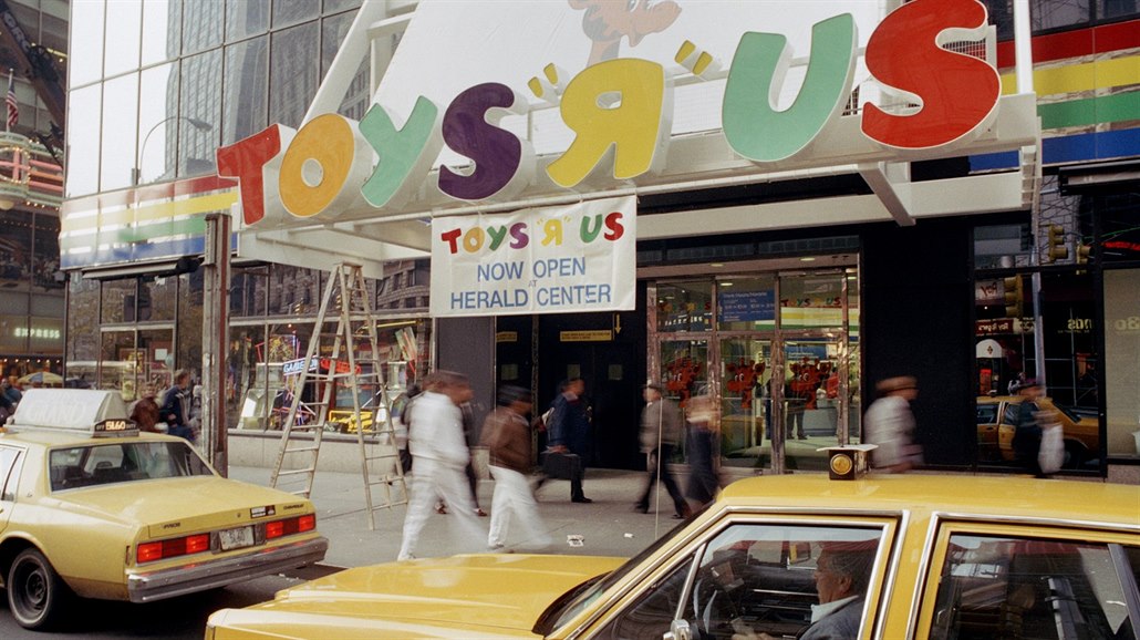 S obchodem Toys R Us vyrostlo několik generací amerických dětí, pro mnohé je...