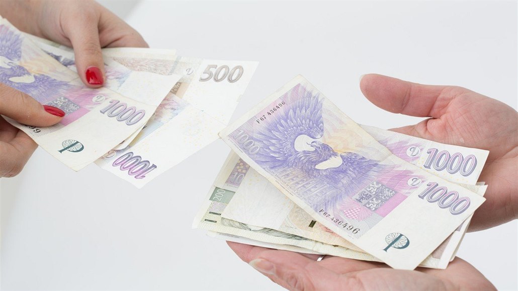 K refinancování hypotéky p�istupujeme zpravidla tehdy, kdy� nám na�e banka...