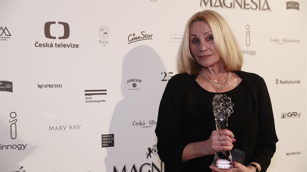 �eského lva za dokument �ervená získala re�isérka Olga Sommerová. (10. b�ezna...