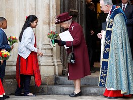 Královna Albta II. po bohoslub u píleitosti Dne Britského spoleenství...