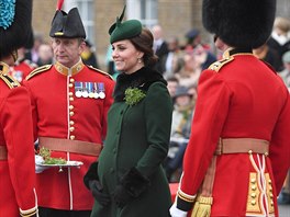 Thotná vévodkyn Kate na oslavách dne svatého Patrika (Londýn, 17. bezna 2018)