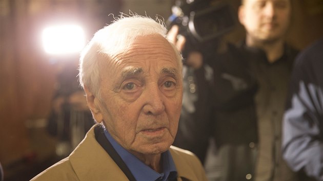 ansonir a herec Charles Aznavour dorazil na zahjen Febiofestu. (15. bezna 2018)