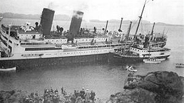 Korunní princezna Martha při riskantní záchraně 553 lidí z německé lodi Dresden, která se poté převrátila.