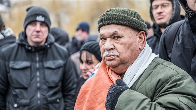 Romov demonstrovali v Praze proti rasismu, nsil a vrokm mstopedsedy Snmovny Tomia Okamury (SPD). (17. bezna 2018)