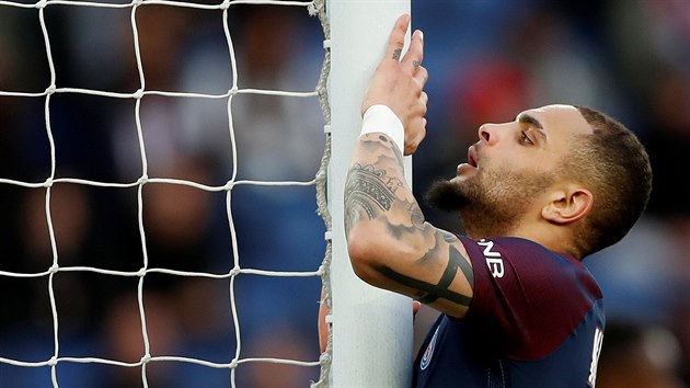 Layvin Kurzawa z Paris Saint-Germain po nepromnn anci.