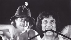Legendárními herci p�edstavení Commedia dell�arte se stali roku 1974 Bolek...