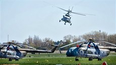 Bojové vrtulníky Mi-171 Vzduných sil Armády eské republiky po modernizaci ve...