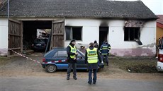 Dům v Oleksovicích na Znojemsku, ve kterém v pondělí ráno při požáru zemřely...
