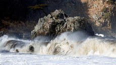 Silné vlny na plá�i Fudaihama ve vesnici Fudai, prefektura Iwate (1. b�ezna...