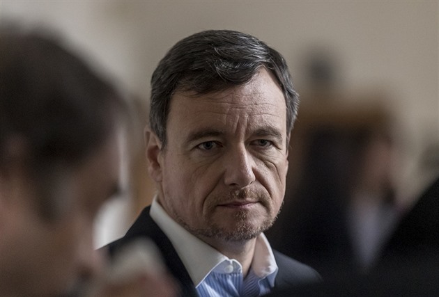 Rath na to má. Soud odmítl, že nemůže splácet pokutu 600 tisíc měsíčně