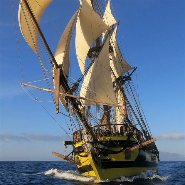 Česká plachetnice La Grace je replika historické lodi z druhé poloviny 18....