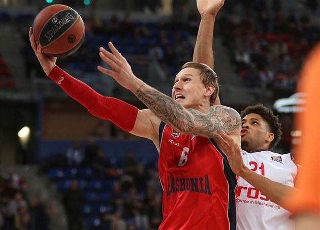 Lotyšský basketbalista Janis Timma spáchal v Moskvě sebevraždu