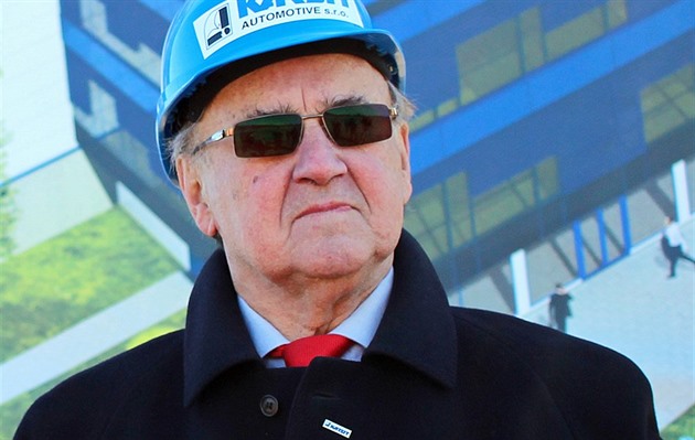 Závěť byla falešná, řekl soud. Vdova po podnikateli dostala pět let