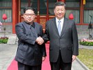 Severokorejský vdce Kim ong-un (vlevo) a ínský prezident Si in-pching...