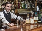 Kdy eský whisky znalec Václav Rout (vpravo) dostane chu na dobrý koktejl,...