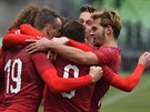 Fotbalisté do 21 let se radují v kvalifikaním utkání proti Chorvatsku z gólu...