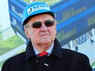 Průmyslník František Řípa ve Dvoře Králové zahájil stavbu další továrny Karsit...