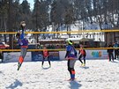 Snow volejbalistky Michaela Knoblochová a Anna Dostálová v akci