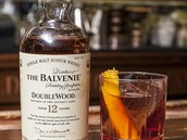 Boulevardier, který vznikl na základě dvanáctileté Balvenie, je drinkem pro...