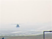 Pravděpodobně Sikorsky UH-60 Black Hawk přistává na Letišti Václava Havla...
