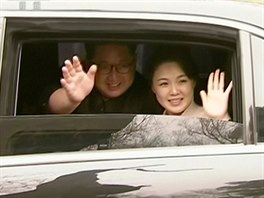 Severokorejsk vdce Kim ong-un s manelkou pi nvtv ny (bezen 2018)