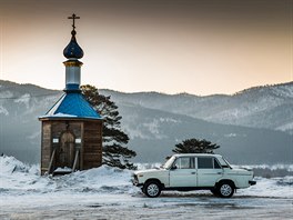 S Mazdou CX-5 pes zamrzl Bajkal