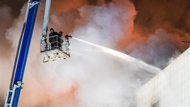 Požár obchodního centra v ruském městě Kemerovo (25.3.2018)
