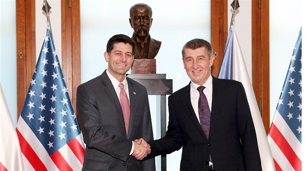 Premiér v demisi Andrej Babiš se na úřadu vlády setkal s předsedou Sněmovny reprezentantů Paulem Ryanem (26. března 2018)