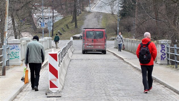 Jihlava se pipravuje na uzavrky spojen s opravami Brnnskho mostu. Msto pipravuje objzdn trasy.