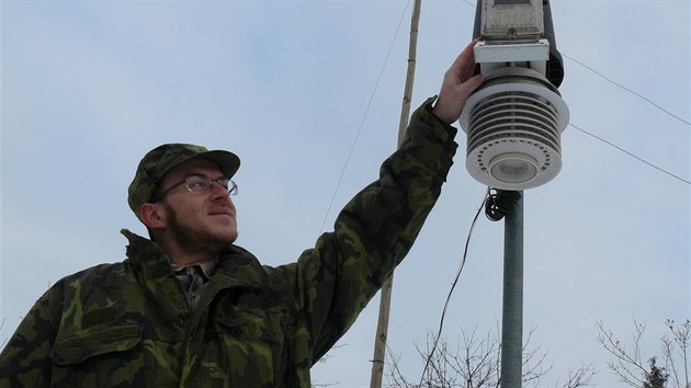 Tom Prouza z Velkch Svatoovic na Trutnovsku u sv meteorologick stanice