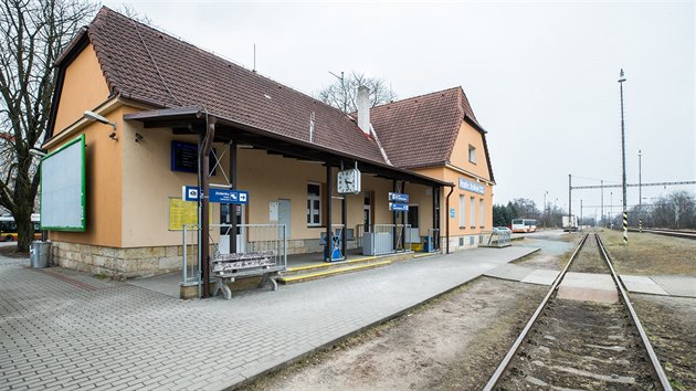 Stavba druh koleje mezi Hradcem Krlov a Tnitm nad Orlic promn i zanedban ndra na hradeckm Slezskm Pedmst.