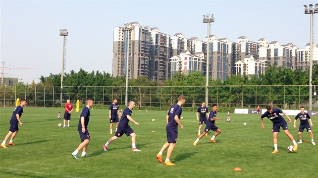 Čeští fotbalisté na tréninku před přípravným turnajem v čínském Nan-ningu.