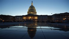 Pohled na Kapitol, sídlo Snmovny reprezentant a Senátu USA (5. bezna 2018)
