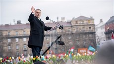 Budape. Maarský premiér Viktor Orbán na pedvolebním mítinku pi...