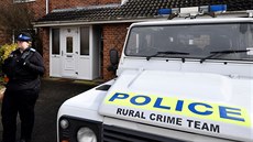 Dům Sergeje Skripala v anglickém Salisbury střeží policie (8. března 2018)