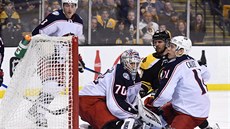 David Krej�í z Bostonu práv� p�ekonal branká�e Joonase Korpisala z Columbusu.