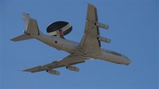 Letoun vasné výstrahy AWACS nad áslavskou základnou