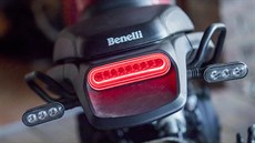 Benelli Leoncino je motorka vhodná i pro jezdce menších postav a začátečníky.