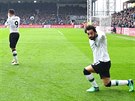 Mohamed Salah, ofenzivní eso Liverpoolu, oslavuje svj gól v zápase proti...