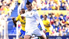 Gareth Bale (Real Madrid) stílí v zápase proti Las Palmas.