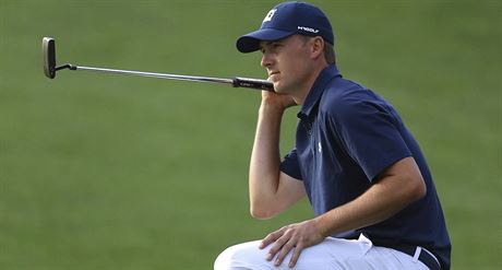 Americký golfista Jordan Spieth vede po prvním dnu turnaj Masters v August.