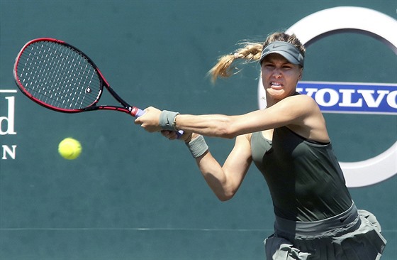 Eugenie Bouchardová a její marné úsilí na turnaji v Charlestonu.