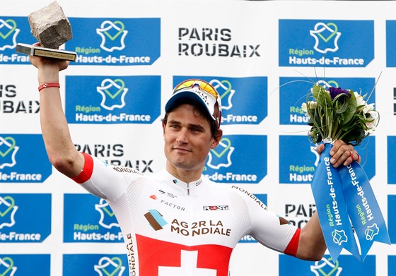 výcar Silvan Dillier obsadil v závod z Paíe do Roubaix druhé místo.